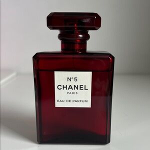 CHANEL N°5 - Deep Red Edition